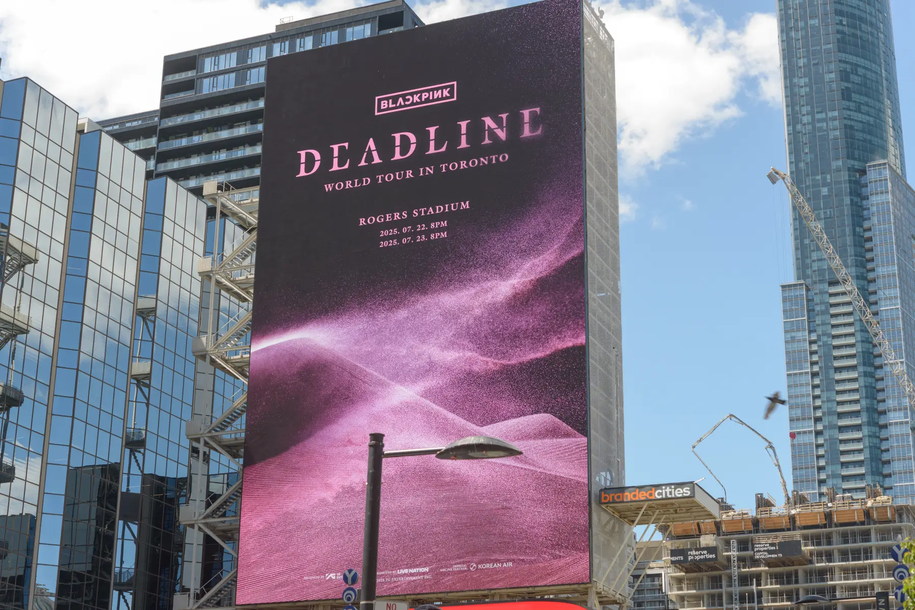 O que é um painel de LED outdoor e por que ele domina o mercado de mídia digital